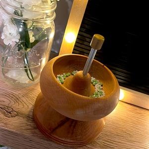 •bracelet spinner maker• wood• spin to pick up beads for a quicker process!!